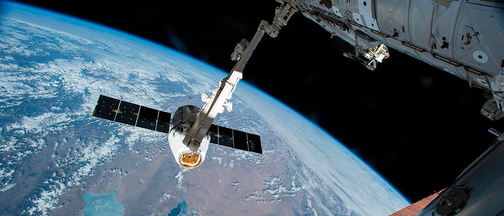 Εφόδια για έξι μήνες έχει το πλήρωμα του Διεθνούς Διαστημικού Σταθμού