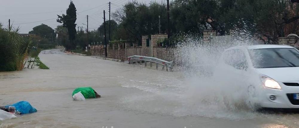 Κακοκαιρία: Χιόνια, πλημμύρες και κατολισθήσεις (βίντεο)