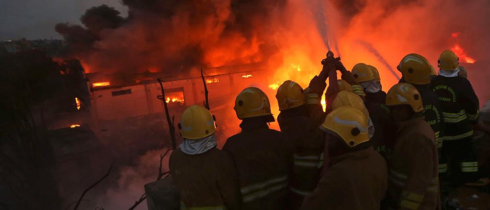 Ινδία: πολύνεκρη φωτιά σε εργοστάσιο χημικών