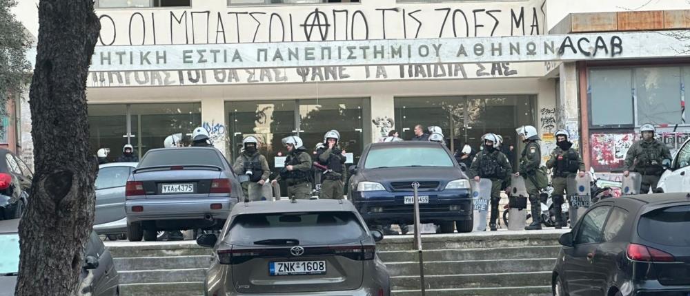 Ζωγράφου – Πανεπιστημιούπολη: Αστυνομική επιχείρηση στις φοιτητικές εστίες (εικόνες)