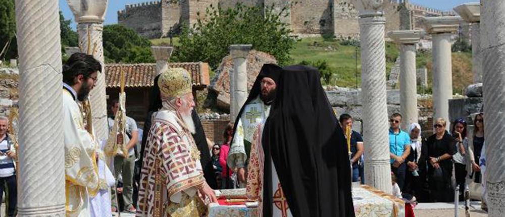 Λειτουργία στο σπίτι της Παναγίας στην Έφεσο (βίντεο)
