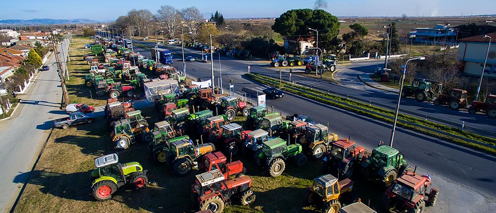 Βγαίνουν στους δρόμους οι αγρότες – Που θα στηθούν τα πρώτα μπλόκα