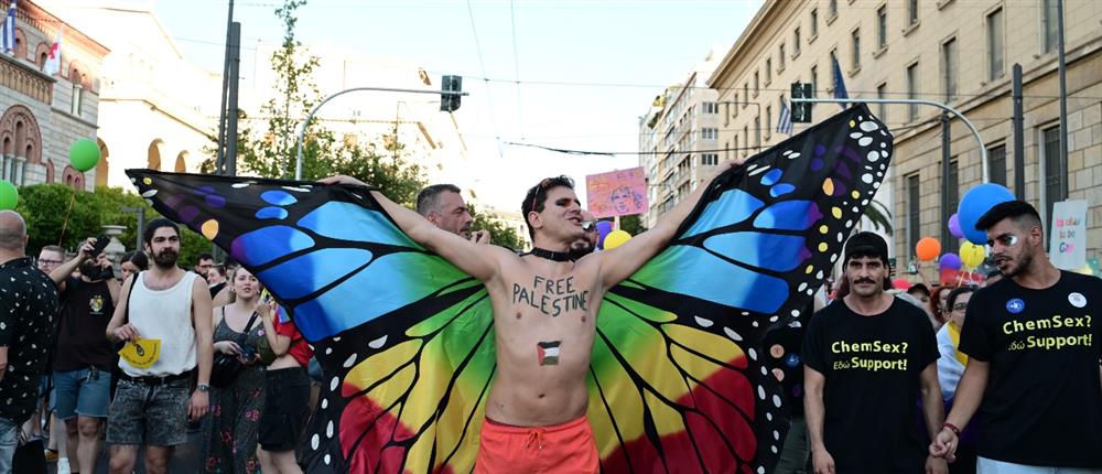 Athens Pride 2024: Χρώματα και συνθήματα στην παρέλαση υπερηφάνειας (εικόνες)