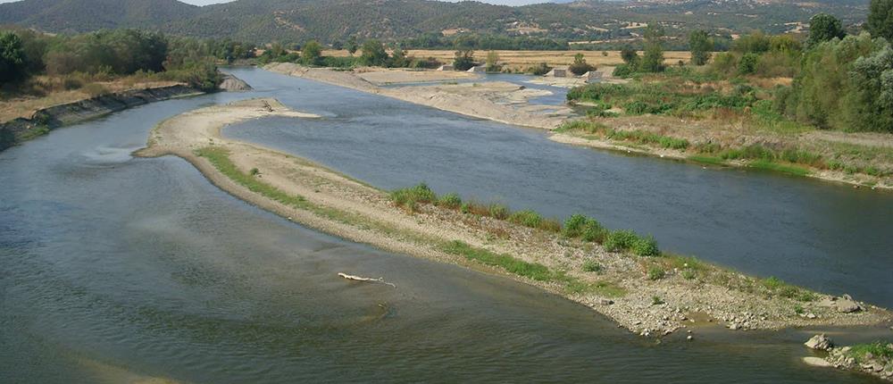 Αγνοείται 22χρονος  που διέσχιζε τον Αξιό