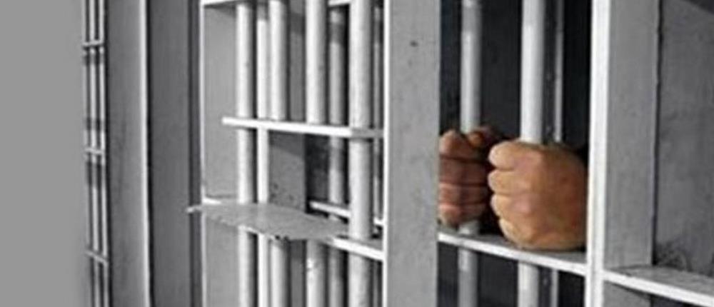 Αγία Βαρβάρα: εκβίαζε καταστηματάρχη μέσα από τη φυλακή