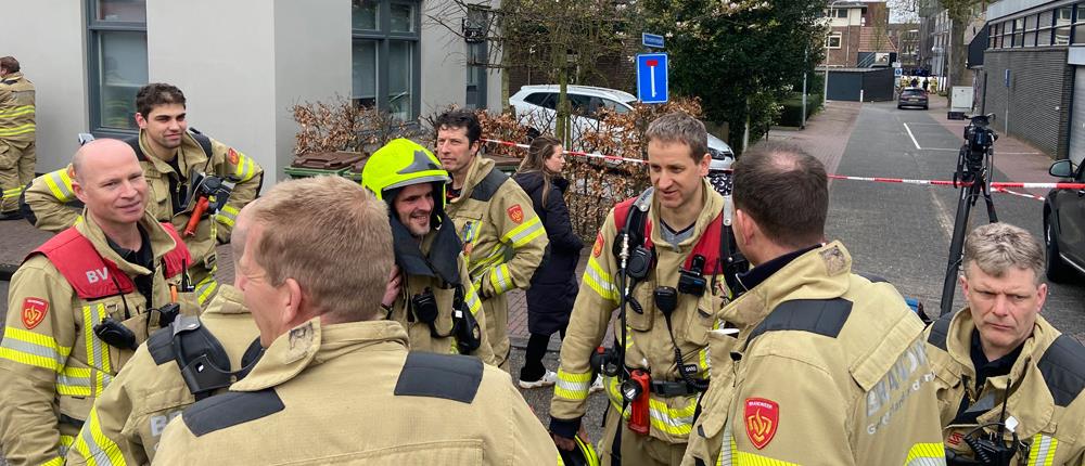 Ολλανδία: Άνδρας με εκρηκτικά κρατάει ομήρους σε καφέ (βίντεο)