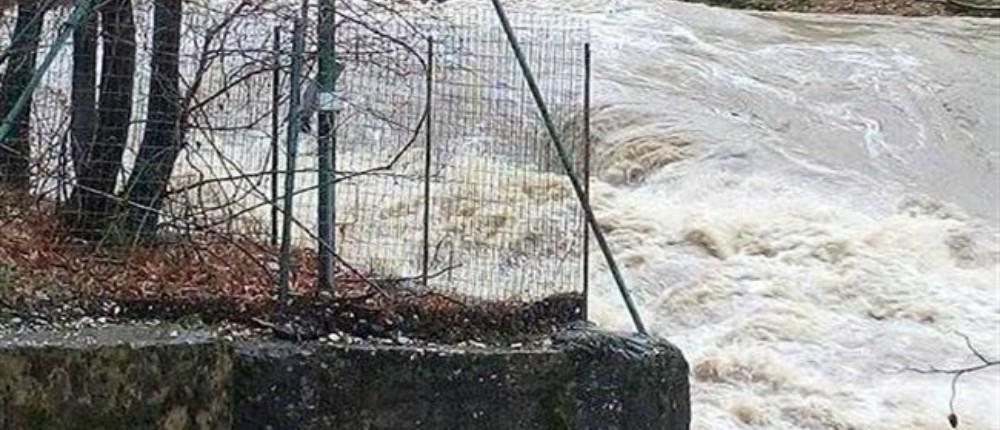 Κακοκαιρία: Ποιοι δρόμοι είναι κλειστοί λόγω βροχοπτώσεων – Που χρειάζονται αλυσίδες