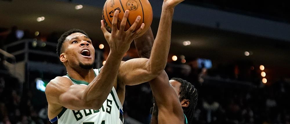 NBA - Αντετοκούνμπο: Ο Giannis “έλαμψε” ξανά και οι Μπακς πήραν τη νίκη