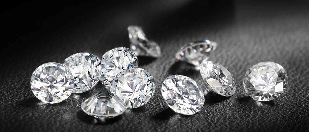 Δεκάδες άκοπα διαμάντια έκλεψαν από 60χρονη!