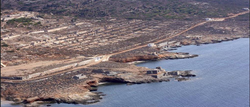 Κατεδαφίζονται τα αυθαίρετα στην Μακρόνησο