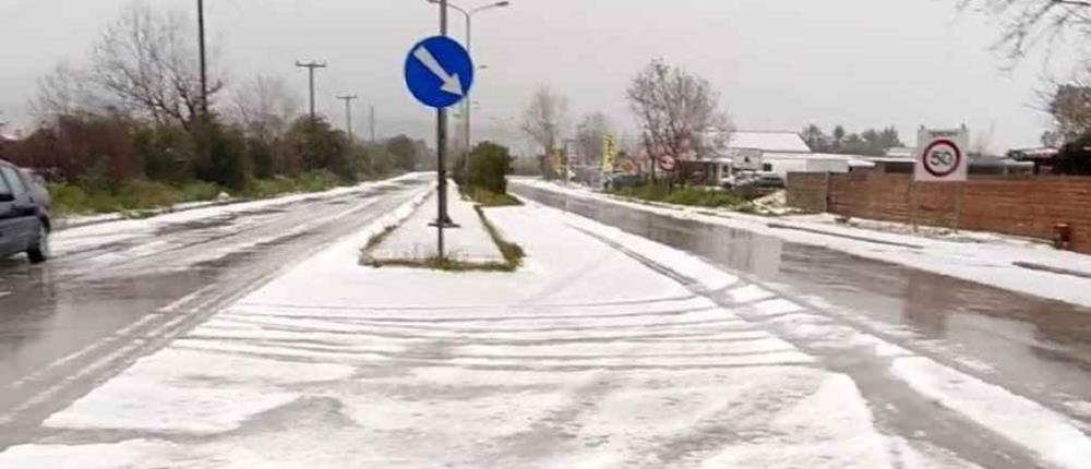 “Φίλιππος” - Ζάκυνθος: χαλάζι... στρώθηκε στους δρόμους (βίντεο)