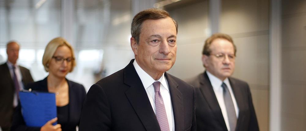 Διέψευσε τις προσδοκίες η ΕΚΤ: διατήρησε σταθερό το όριο του QE