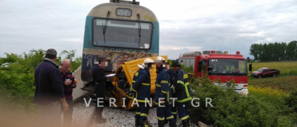 Φονική σύγκρουση αυτοκινήτου με τρένο