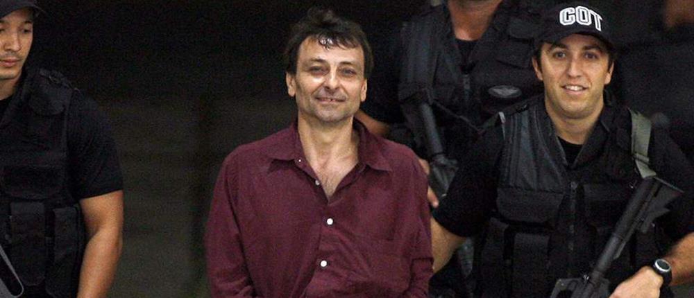Ο Τσέζαρε Μπατίστι εκδόθηκε στην Ιταλία