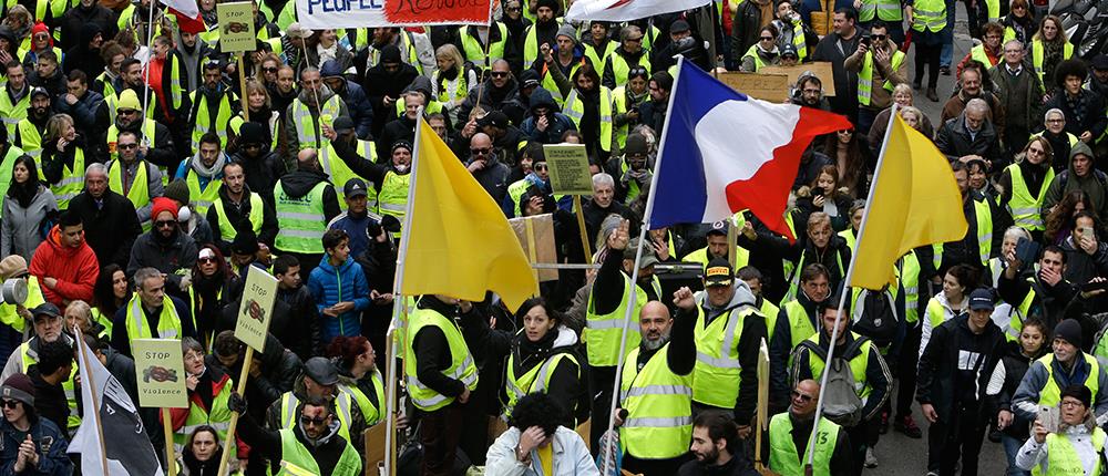 Γενική απεργία στη Γαλλία: συνδικάτα και “κίτρινα γιλέκα” διαδηλώνουν μαζί