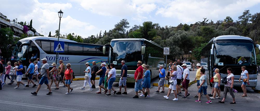 Τουρισμός - ΤτΕ: Αύξηση των εσόδων το πρώτο ενιάμηνο