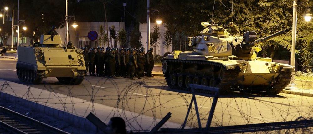 Τουρκία: 246 τανκς συμμετείχαν στην απόπειρα πραξικοπήματος