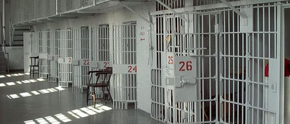 Καλογήρου για φυλακές: Οι καταγγελίες δεν πρέπει να περπατούν στην “γκρίζα ζώνη”