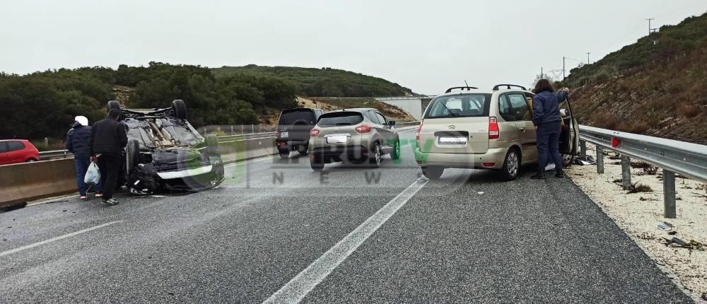 Τροχαίο στην Ιόνια Οδό με έξι τραυματίες, ανάμεσά τους παιδιά