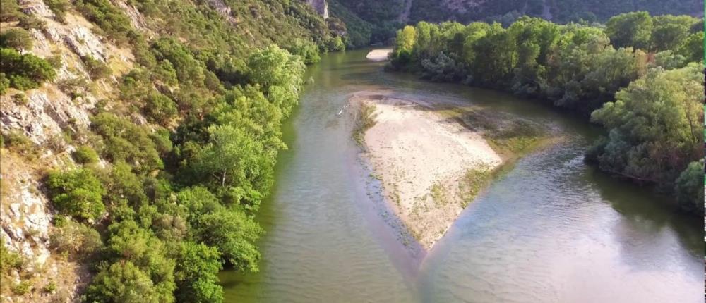 Θρίλερ με πτώμα στον ποταμό Νέστο