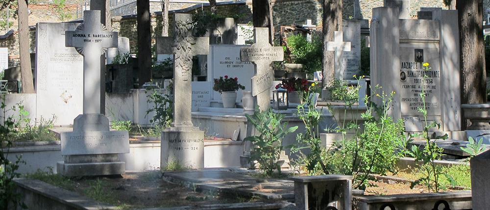 Κορονοϊός - Λαζανάς: αρνητές ξεθάβουν νεκρούς για να δουν αν πέθαναν από Covid-19