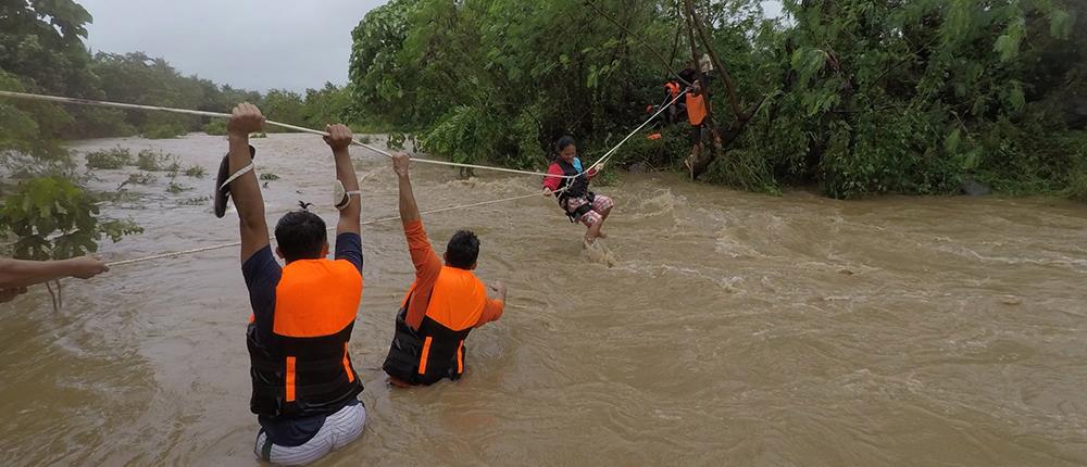 Ο τυφώνας Ράι σκότωσε δεκάδες ανθρώπους στις Φιλιππίνες