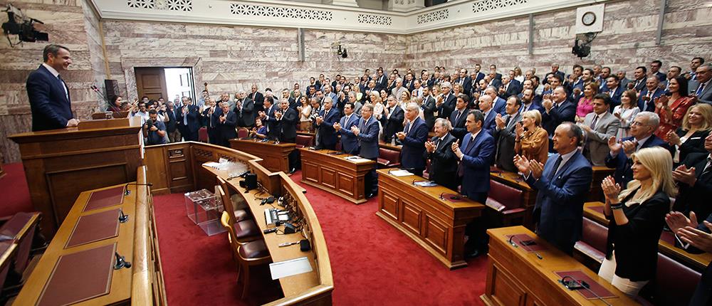 Μητσοτάκης σε βουλευτές: περισσότερη δουλειά και λίγα λόγια (βίντεο)