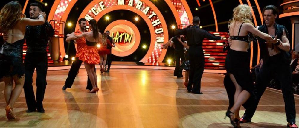 “Απρόοπτο” στο Dancing With The Stars – Θεατής “όρμησε” στην σκηνή (βίντεο)