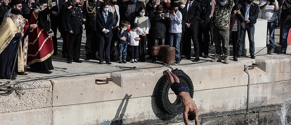 Σακελλαροπούλου από Γαύδο: Ευχές για ένα αύριο περισσότερο υπεύθυνο και ελπιδοφόρο