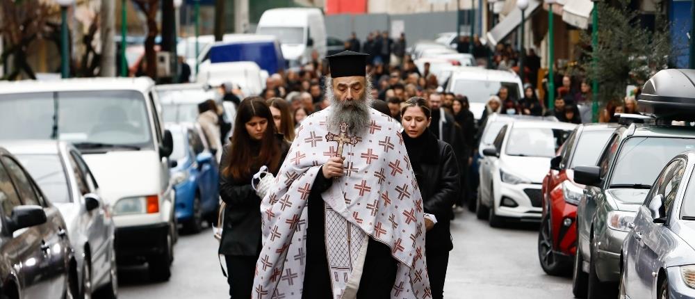 Τραγωδία στα Τέμπη – Γιαννιτσά: Βουβό το “ύστατο χαίρε” στην Ιφιγένεια