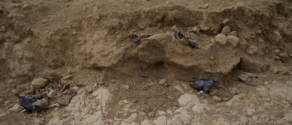 Δύο ομαδικοί τάφοι βρέθηκαν στην Ράκα