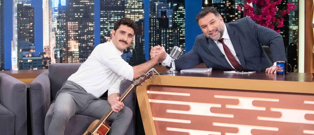 “The 2night Show”: Ο Γιάννης Βασιλώττος για τις “Άγριες Μέλισσες” και το γάμο