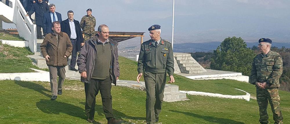 Επίσκεψη Καραμανλή στα Οχυρά Ρούπελ