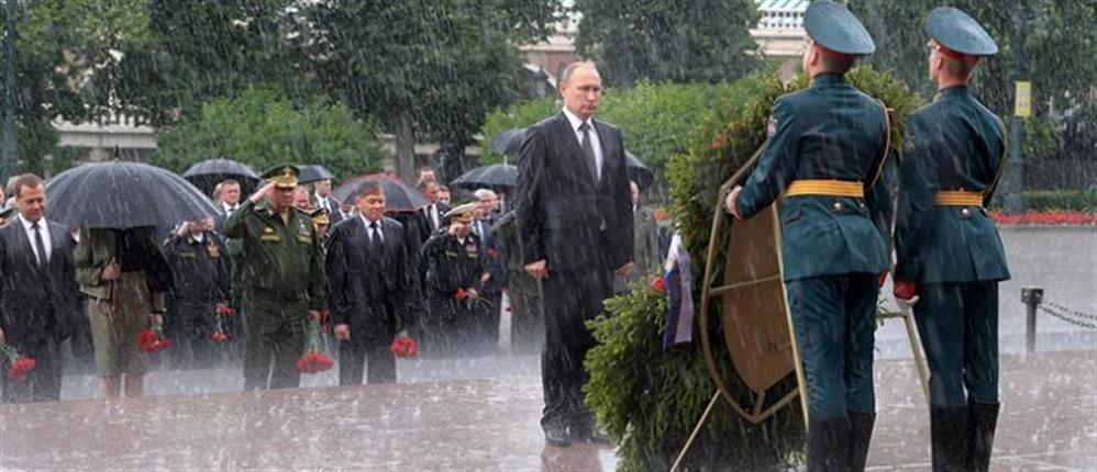 Ο Πούτιν τη βροχή δεν τη φοβάται (βίντεο)