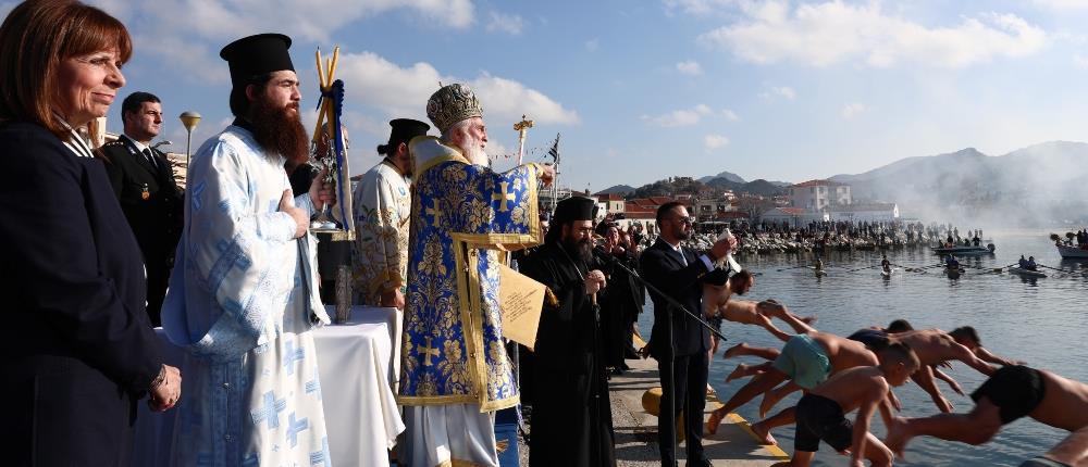 Θεοφάνια - Σακελλαροπούλου από Λήμνο: Νίκη του φωτός έναντια στο σκότος