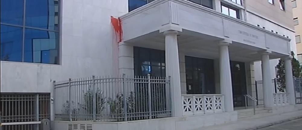 Καταδρομική επίθεση στο Διοικητικό Πρωτοδικείο Αθηνών (βίντεο)