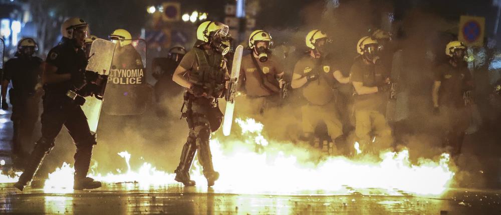 Μολότοφ στα γραφεία του ΣΥΡΙΖΑ στη Θεσσαλονίκη