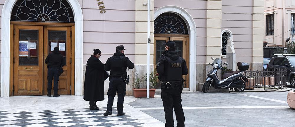 Θεοφάνια - Θεσσαλονίκη: απαγόρευση εισόδου πιστών στον Άγιο Δημήτριο (βίντεο)