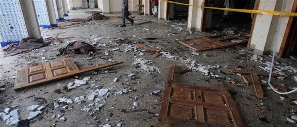 Ομάν: Πολύνεκρη επίθεση κοντά σε τζαμί (βίντεο)