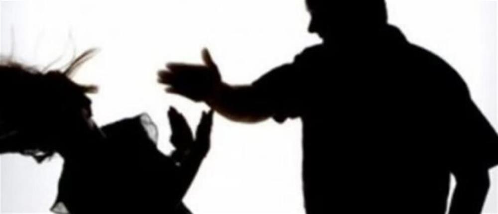 Ενδοοικογενειακή βία - Αιτωλοακαρνανία: Χτύπησε τη γυναίκα του και “ταμπουρώθηκε” στο σπίτι του