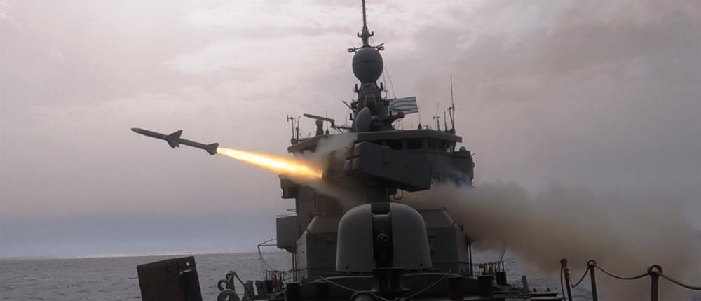 Πολεμικό Ναυτικό: Εκπαιδευτικές βολές κατευθυνόμενων βλημάτων στο Ιόνιο (εικόνες)