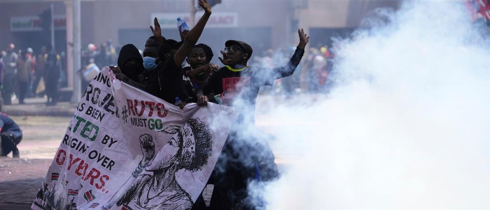 Διαδηλώσεις στην Κενύα: Εκτός ελέγχου η κατάσταση στο Ναϊρόμπι (εικόνες)