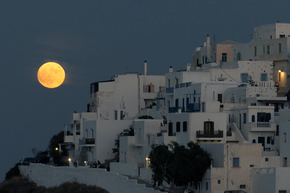 ΥΠΕΡΠΑΝΣΕΛΗΝΟΣ - ΠΑΝΣΕΛΗΝΟΣ - ΑΥΓΟΥΣΤΟΣ - ΦΕΓΓΑΡΙ - ΜΠΛΕ ΦΕΓΓΑΡΙ