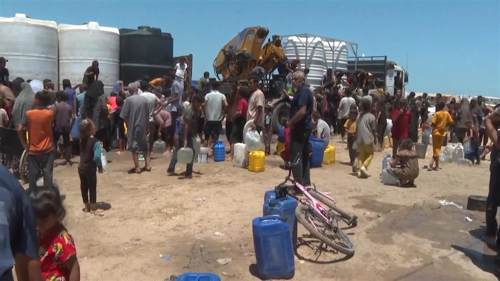 Γάζα: Απελπισμένη ανάγκη για λίγο νερό στη Χαν Γιουνίς