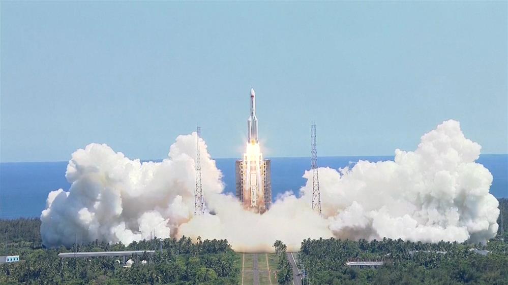 Η Κινα εκτοξεύει τη δεύτερη μονάδα για τον διαστημικό της σταθμό
