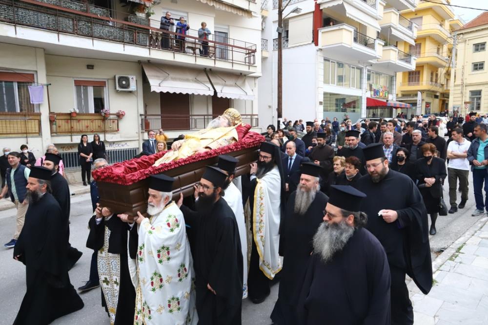 Εξόδιος ακολουθία Μητροπολίτη Δράμας κυρού Παύλου