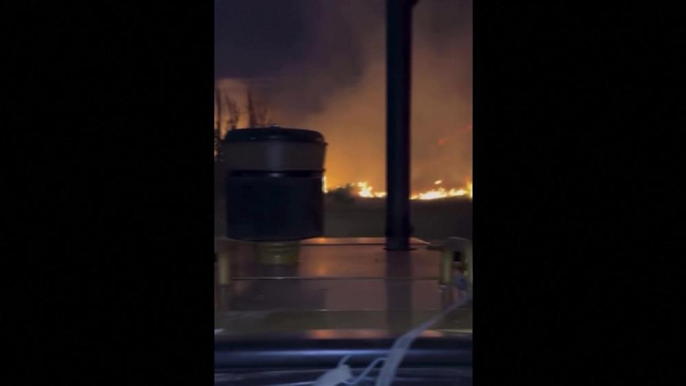 Όρεγκον: Τιτάνια μάχη των πυροσβεστών με τα μέτωπα φωτιάς