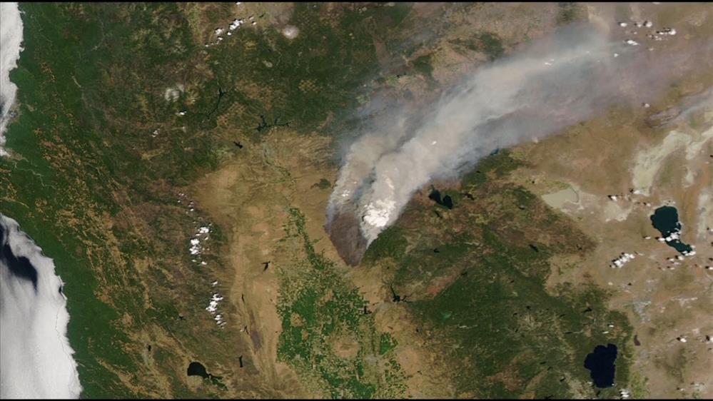 Φωτιά στην Καλιφόρνια: Δορυφορικές εικόνες αποτυπώνουν το μέγεθος της καταστροφής