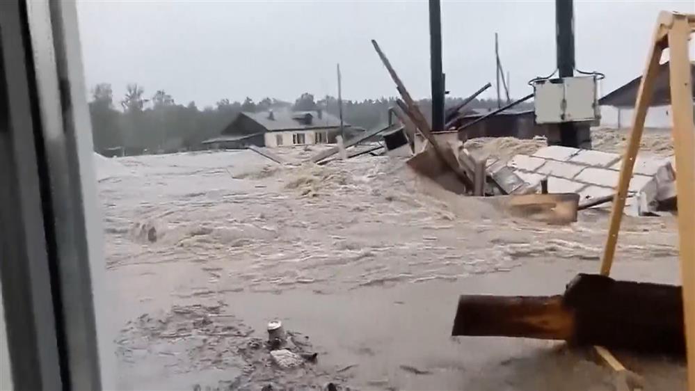 Ρωσία: Καταστροφικές πλημμύρες μετά από έντονες βροχοπτώσεις