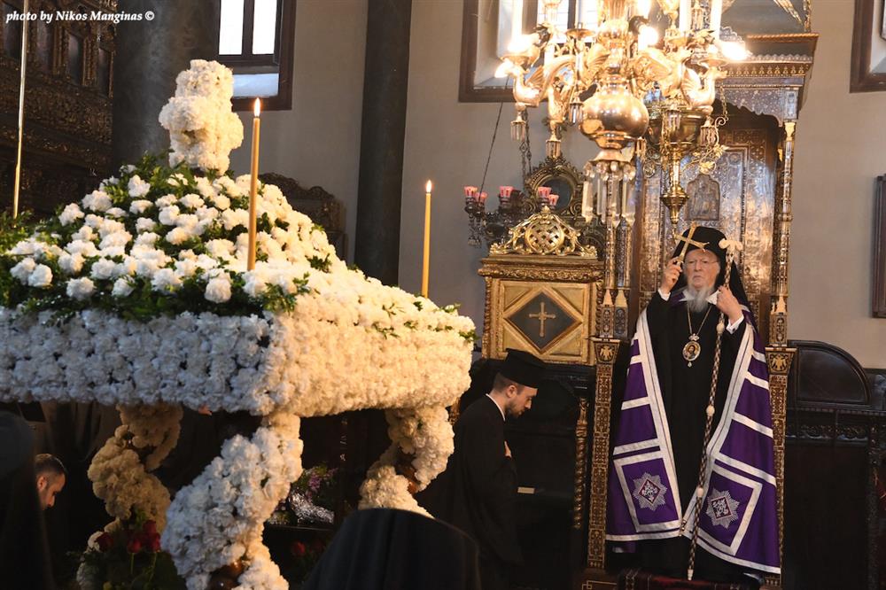 Αποκαθήλωση και Επιτάφιος στο Οικουμενικό Πατριαρχείο